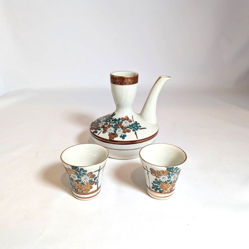 Japanese kutani ware sake - kutani,
