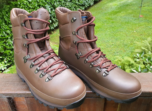 Altberg defender british army - defender,