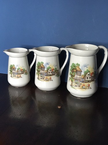 Vintage set three graduated - set, of