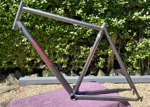 Chas robert racing frame - chas,
