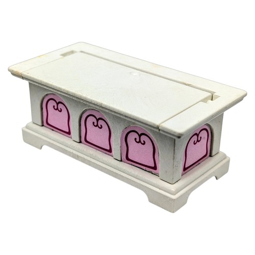 Playmobil chest white pink