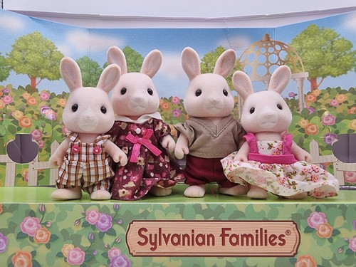 Sylvanian families champagne - families,