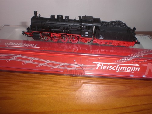 Fleischmann n gauge - 0-8-0,