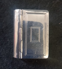 Pill box silver gilt snuff box