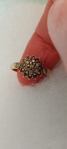 Heavy 9ct yellow gold - gold, diamond