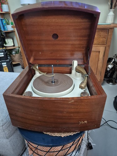 Pye black box turntable wooden - black,