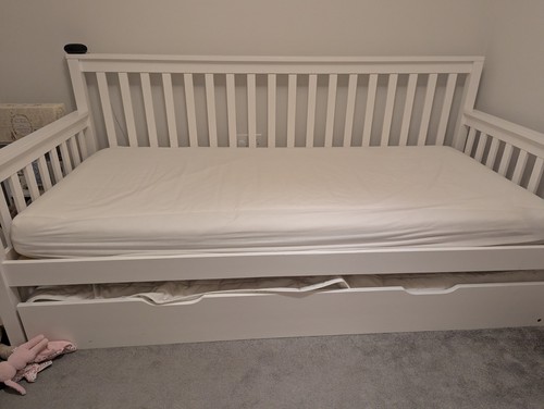 White wooden day bed - white,