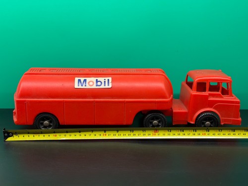 Vintage mobil tanker truck - mobil,