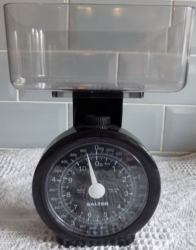 Black retro salter kitchen - retro,