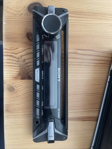 Sony car stereo radio - stereo,