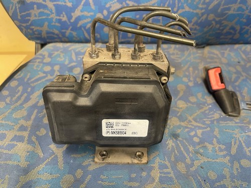 Mitsubishi canter fuso 7c15 - mitsubishi,