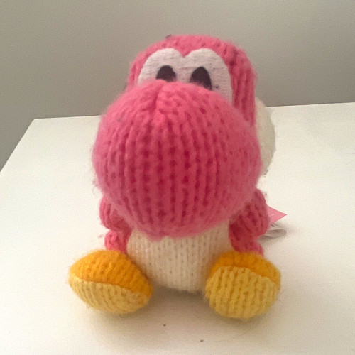 Nintendo amiibo yoshi pink - nintendo,