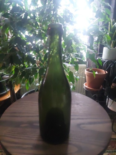 Antique dark green - dark, hand