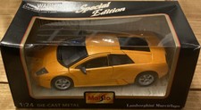 Maisto 1:24 Die-Cast Metal