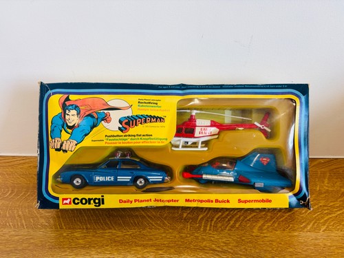 Corgi gift set - corgi, superman