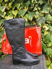 Stunning Ara genuine black