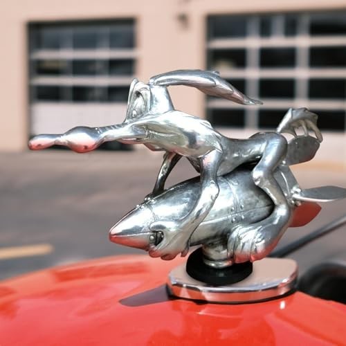 Wile coyote cartoon car - coyote, hood