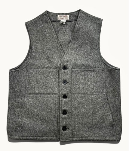 Nwot men filson - c.c.,