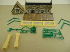 Hornby R502 Brown Stone