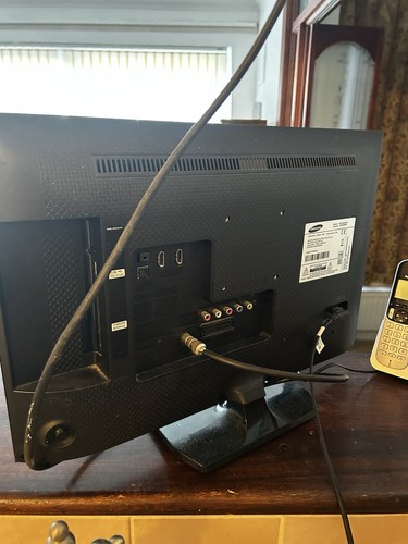 Samsung black tv - 14,