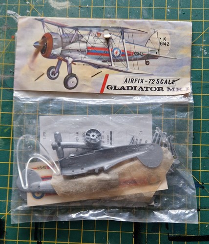 Airfix series 1 red - 1/72,