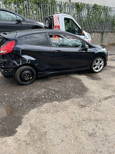 Breaking ford fiesta mk7 zetec - breaking,