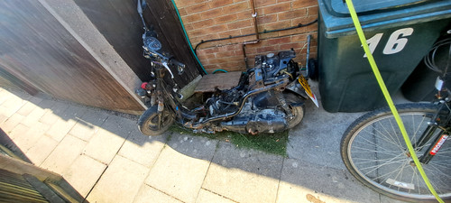 Breaking yamaha vity - breaking, a