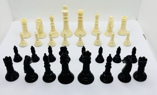 Vintage chess set chessmen - vintage,