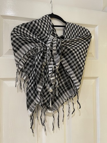 Woven wrap style - wrap, keffiyeh