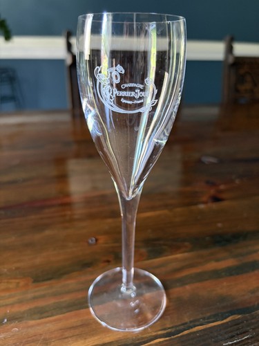 One perrier jouet champagne - one,