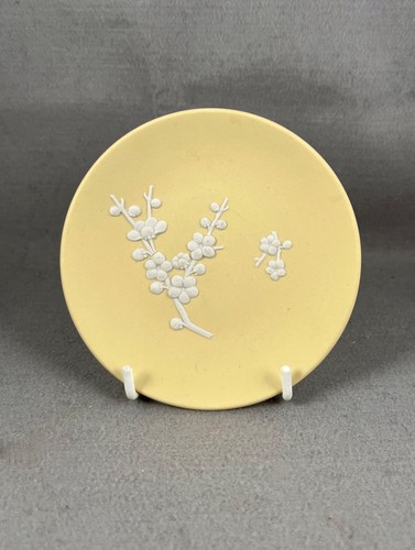 Jasperware yellow primrose pin - jasperware,