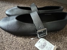 Black Ladies Casual Shoes In