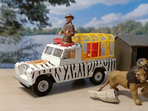 Corgi toys gift - lions, of