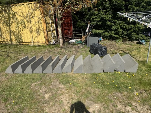 Acoustic foam bass traps - x,