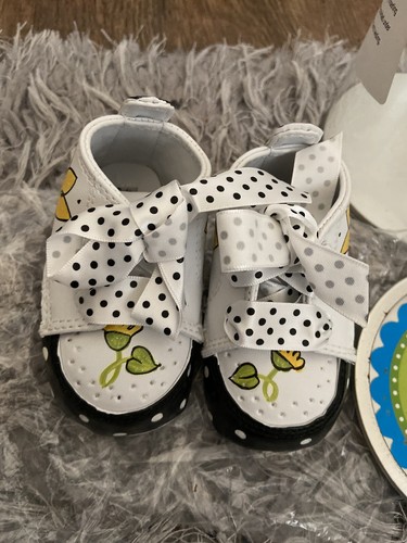 Lil tootsies hand painted - ,