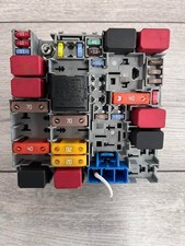 2009-2012 MK3 FIAT PUNTO EVO FUSE BOX 51827977