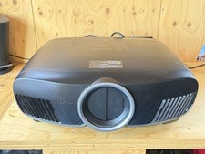 Epson EH-TW9300W 4K UHD