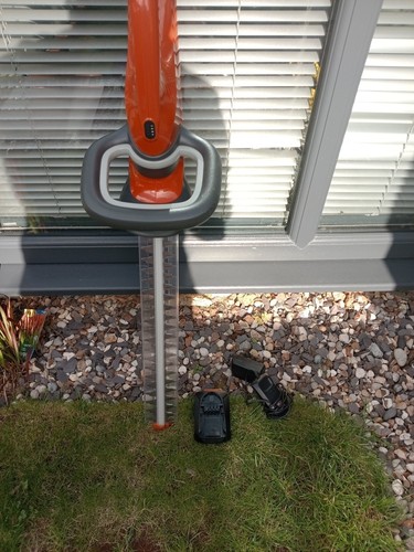 Flymo 18v cordless - 18v,