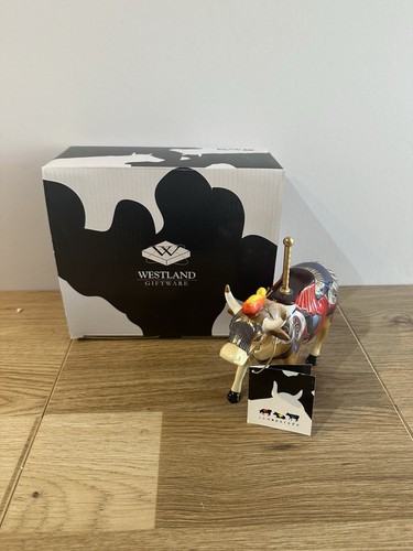 Cow parade lady camoolot - cow, parade: