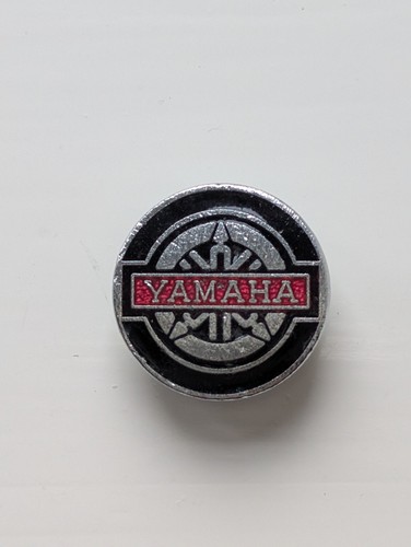 Yamaha vintage enamel pin - yamaha,