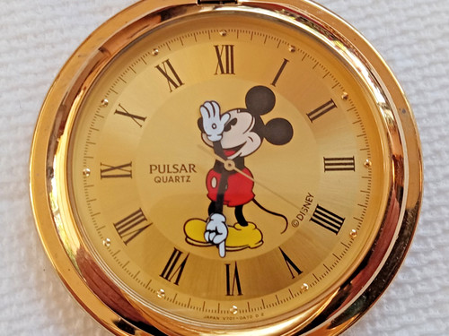 Disney mickey mouse gold - mickey,