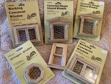 6 HOUSEWORKS DOLLHOUSE