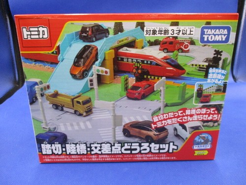 Takara tomy tomica world - tomica,