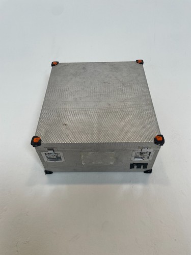 Aluminium flight case small - aluminium,