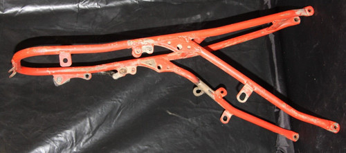 Rear frame loop 555 002 - rear,