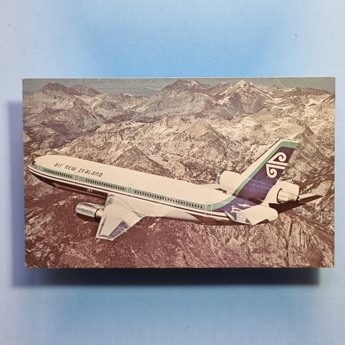 Commercial aircraft postcard - aircraft,
