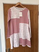 Cabbage and Roses Women's Top