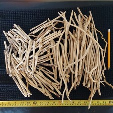 DRIFTWOOD PIECES. Arts &