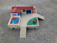 MICRO MACHINES TRAVEL CITY SUBURBAN HOUSE PLAYSET
