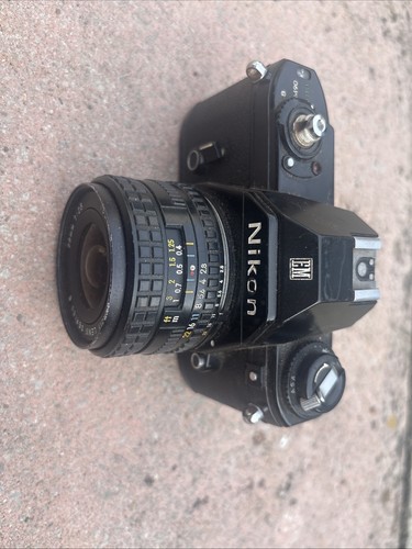 Nikon with 28mm lens for - em,